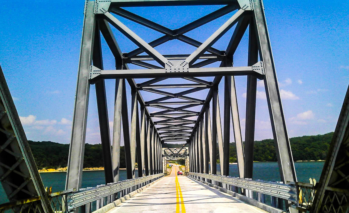 Eggners_Ferry_01.jpg